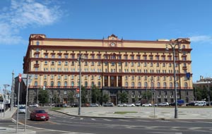 Nechvalně proslulé ústředí NKVD a KGB (dnes FSB) na náměstí Lubjanka v Moskvě, kde byli v průběhu 20.–50. let 20. století vyšetřováni někteří zatčení Čechoslováci. Stav z roku 2018