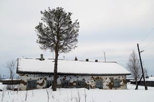 V bývalém selchozlagu Kedrovyj Šor, pobočním táboře Intinlagu, kde byl vězněn např. i Karel Vaš, se nejlépe dochoval dům velitele tábora. Stav z roku 2016