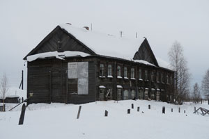 Vazební věznice 1. oddělení Pečorlagu, jedna z posledních dobových památek politických represí v Pečoře, kde byli vězněni i váleční uprchlíci z Československa.