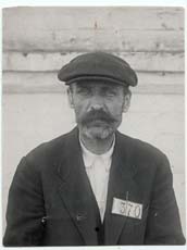 Učitel Jaroslav Bouček byl odsouzen k trestu smrti. Trest mu byl během výkonu trestu změněn na deset let, přesto se propuštění nedočkal a v roce 1940 zemřel v Gulagu