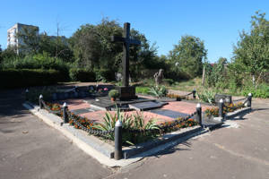 Пам’ятник, встановлений на місці братської могили жертв Великого терору в Житомирі.
