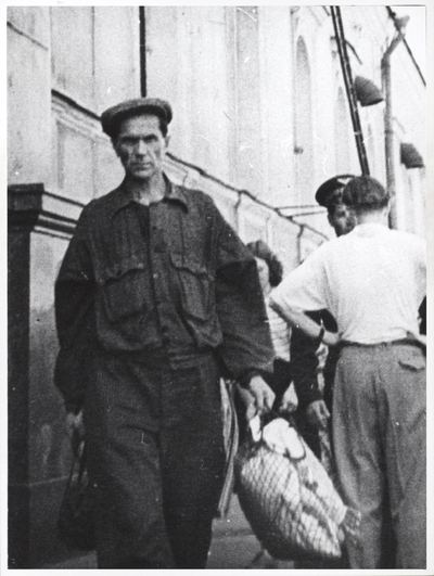 Fotografie Varlama Šalamova pořízená při sledovací akci KGB. Zdroj: cechoslovacivgulagu.cz